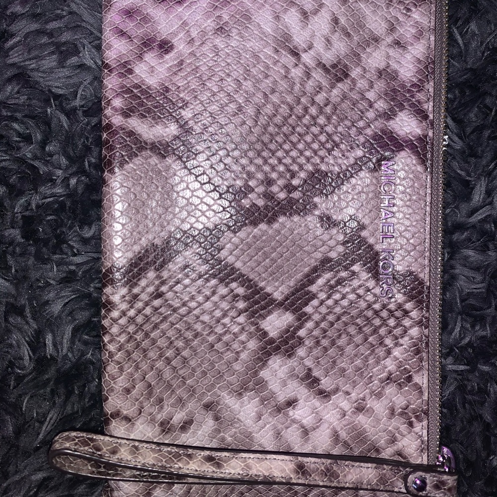 MICHAEL KORS SNAKESKIN WALLET